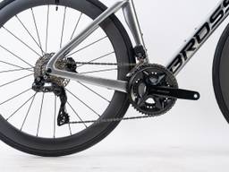 Bross Vagabond Aero 6SE - 105 Di2 Carbon Road Bike - Nano Silver - Image 4 (thumbnail)