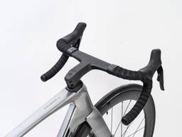 Bross Vagabond Aero 6SE - 105 Di2 Carbon Road Bike - Nano Silver - Image 5 (thumbnail)