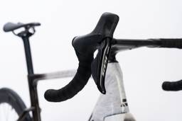 Bross Vagabond Aero 6SE - 105 Di2 Carbon Road Bike - Nano Silver - Image 13 (thumbnail)