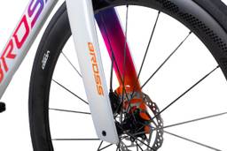 Bross Zenith 6I - 105 Di2 Carbon Road Bike - Cartoon/Black - Image 5 (thumbnail)