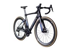 Kossea Pioneer SLR+ - 105 Di2 Carbon Road Bike - UCI Chengdu Continental Team - Image 2 (thumbnail)
