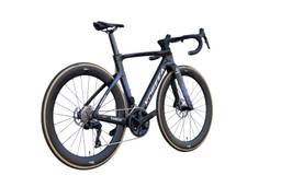 Kossea Pioneer SLR+ - 105 Di2 Carbon Road Bike - UCI Chengdu Continental Team - Image 3 (thumbnail)