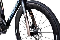 Kossea Pioneer Sport - 105 Di2 Carbon Road Bike - Cloud Sakura White - Image 10 (thumbnail)
