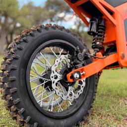 Tuttio Soleil 01 Electric Dirt Bike - 3000W 48V 21Ah - Lava Orange - Image 5 (thumbnail)