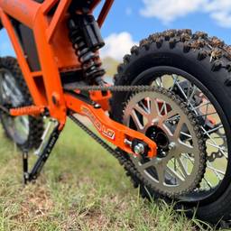 Tuttio Soleil 01 Electric Dirt Bike - 3000W 48V 21Ah - Lava Orange - Image 6 (thumbnail)