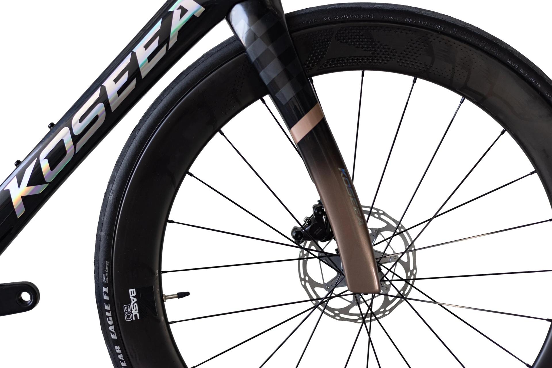 Kossea Pioneer Sport - 105 Di2 Carbon Road Bike - Cloud Sakura White - Image 8