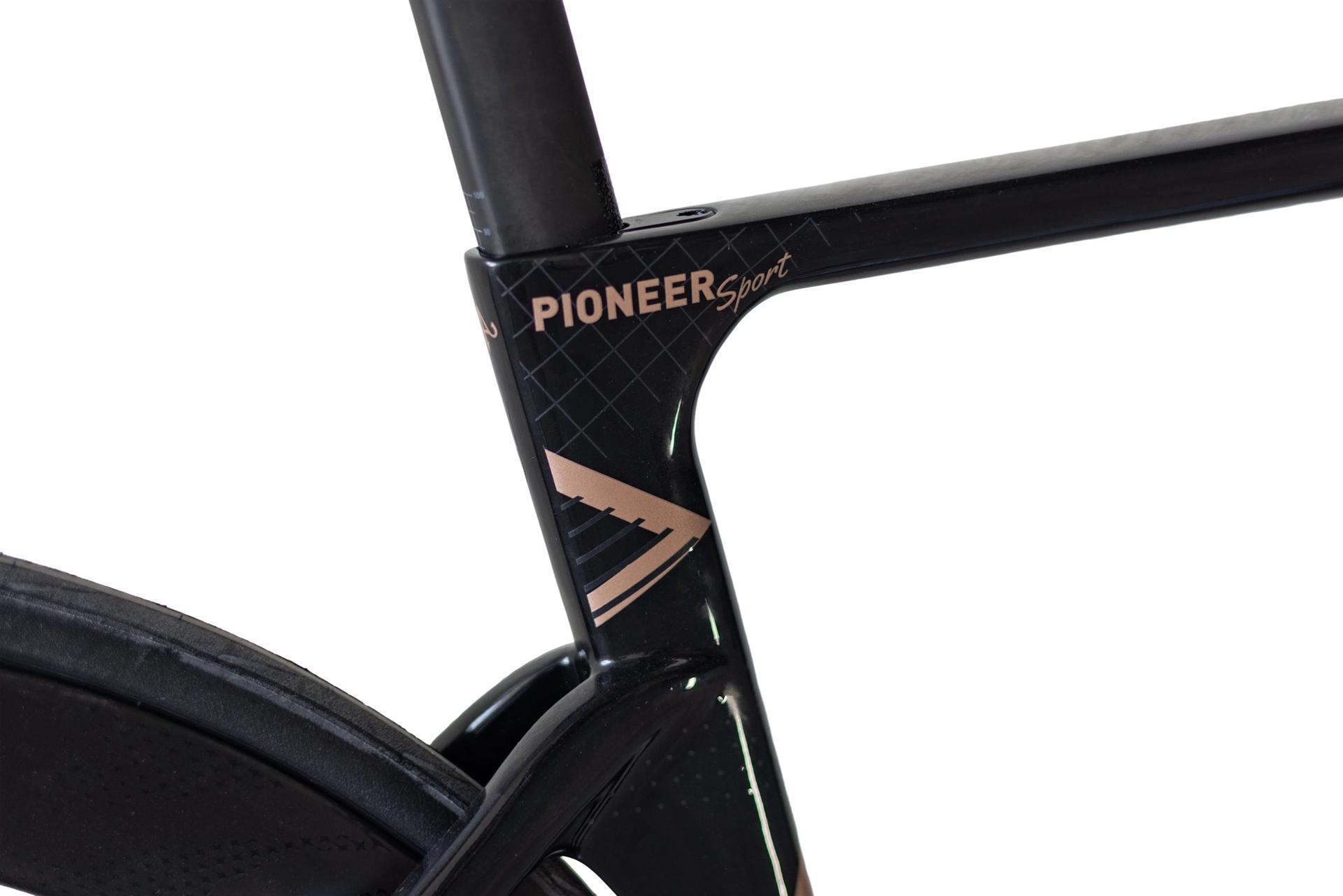 Kossea Pioneer Sport - 105 Di2 Carbon Road Bike - Cloud Sakura White - Image 9