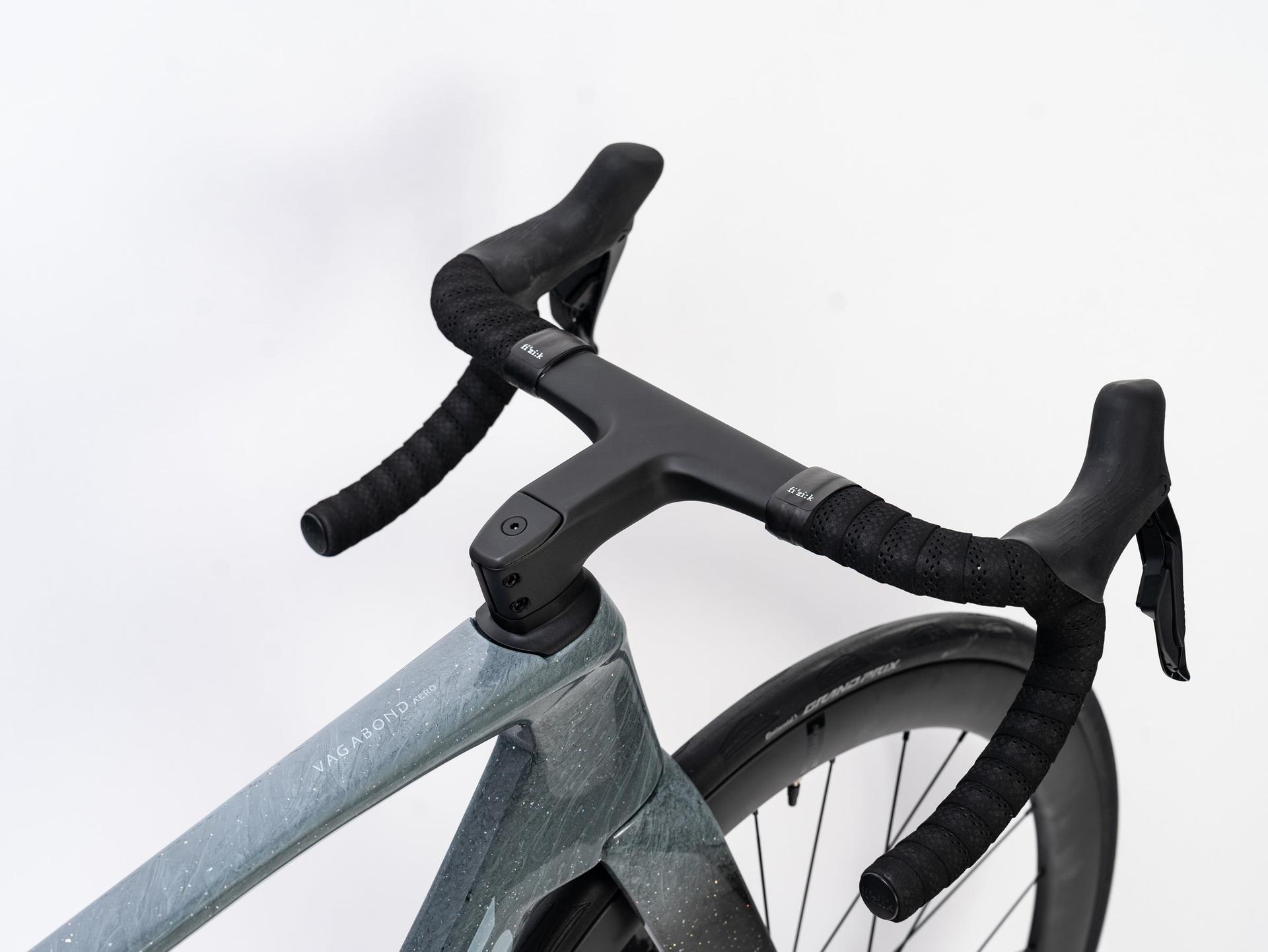 Bross Vagabond Aero 6se 105 Di2 Carbon Road Bike Space Grey Bross Vagabond Aero 6SE - 105 Di2 Carbon Road Bike - Space Grey - Image 43