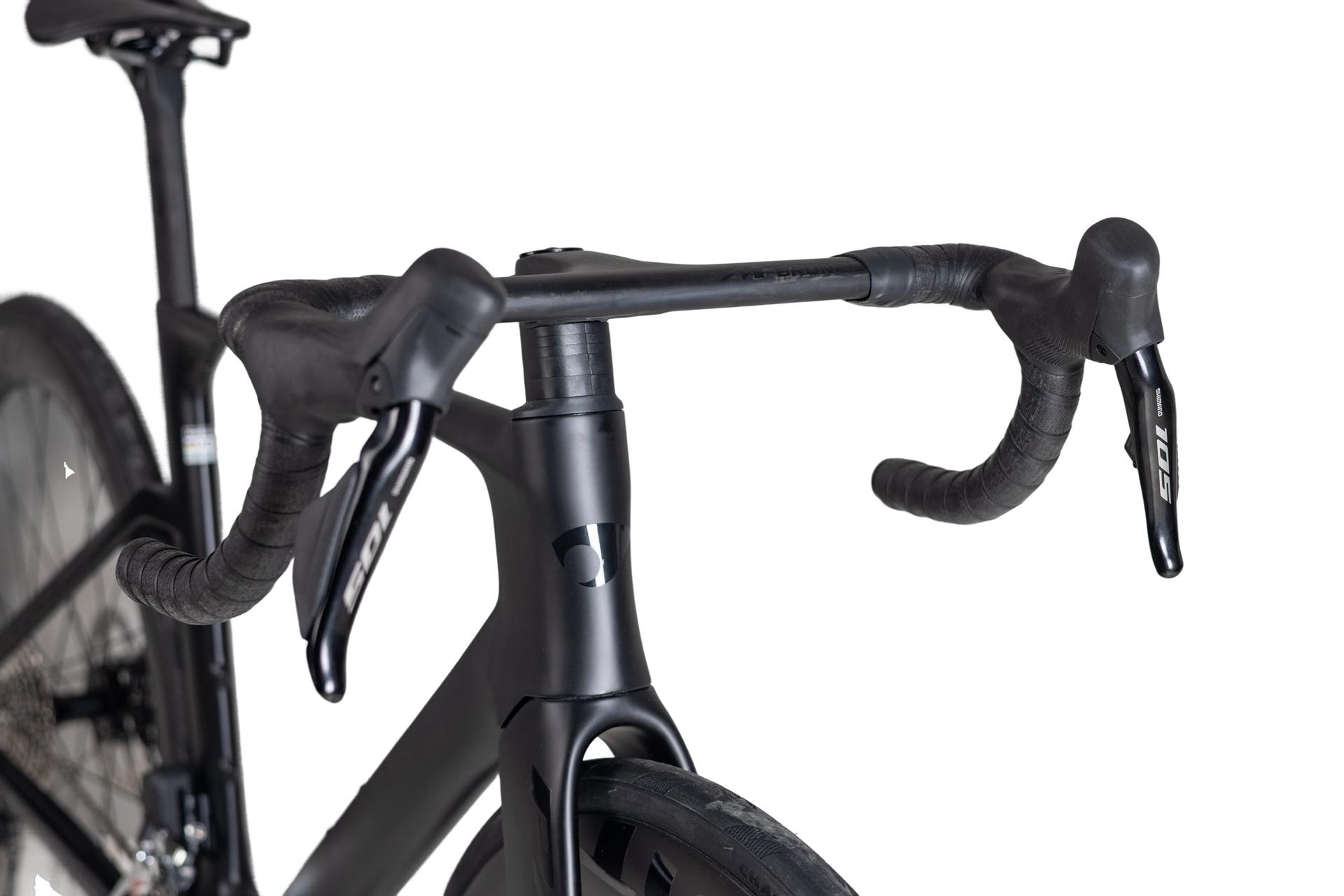 Pardus Spark Sport 105 Di2 Carbon Road Bike Silver Black Pardus Spark Sport - 105 Di2 Carbon Road Bike - Silver/Black - Image 50