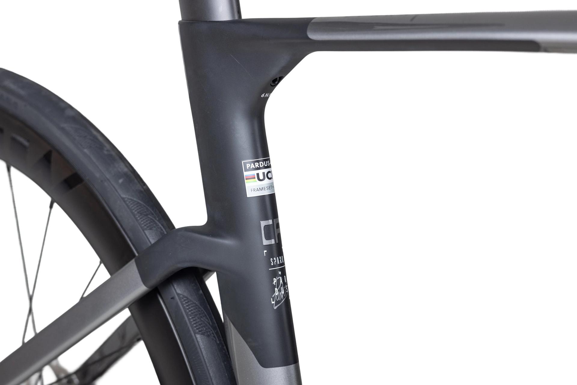 Pardus Spark Sport 105 Di2 Carbon Road Bike Black Pardus Spark Sport - 105 Di2 Carbon Road Bike - Black - Image 3