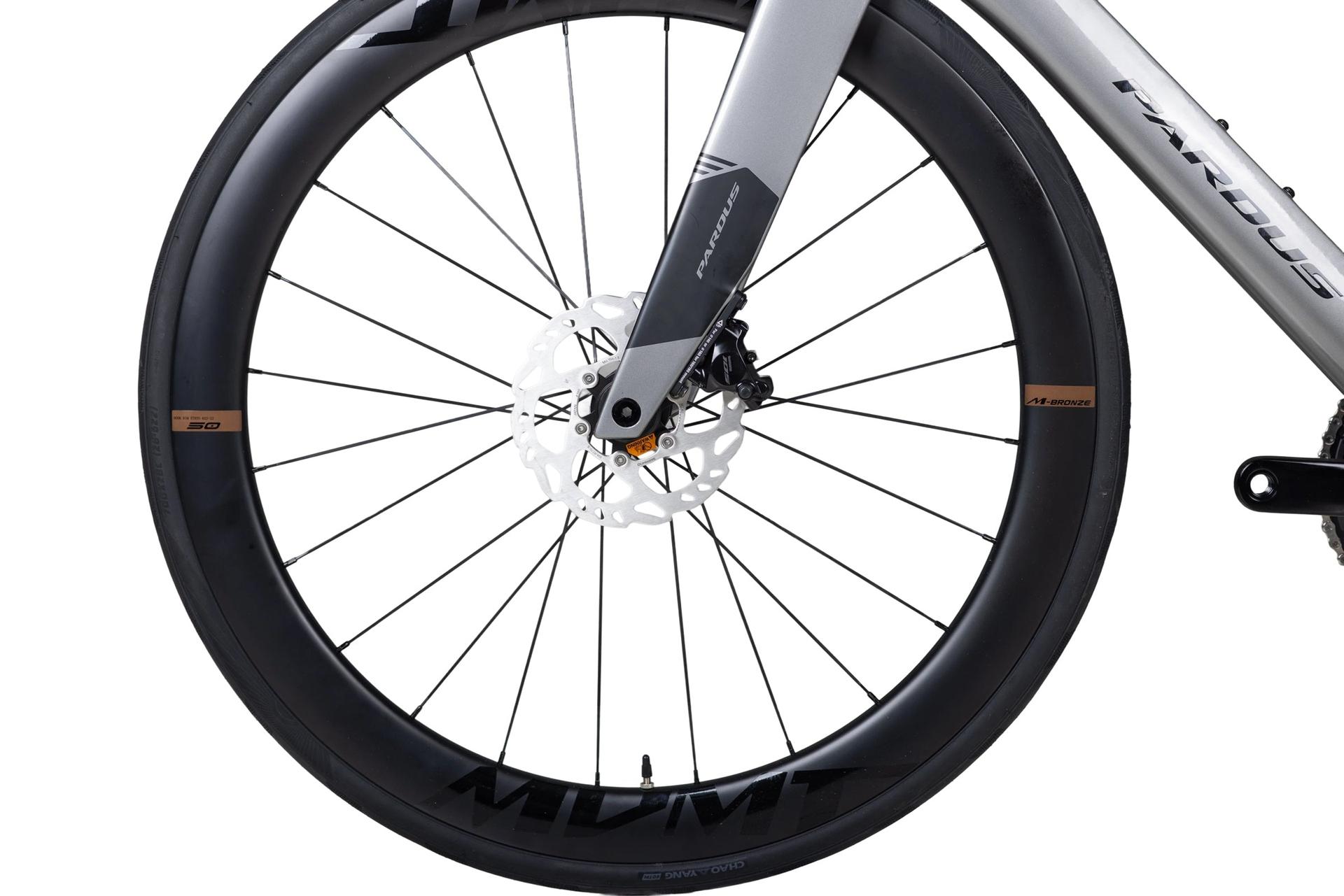 Pardus Spark Sport 105 Di2 Carbon Road Bike Black Pardus Spark Sport - 105 Di2 Carbon Road Bike - Black - Image 4