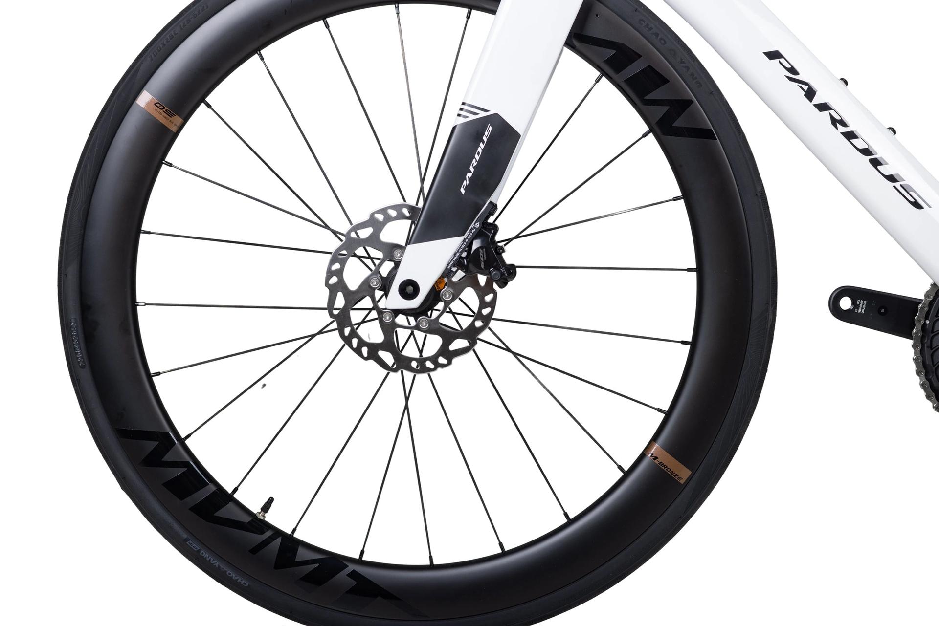 Pardus Spark Sport 105 Di2 Carbon Road Bike Black Pardus Spark Sport - 105 Di2 Carbon Road Bike - Black - Image 12