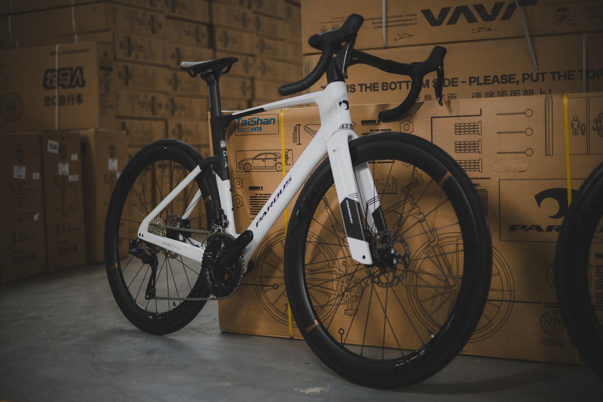 Pardus Spark Sport 105 Di2 Carbon Road Bike Cloud White Pardus Spark Sport - 105 Di2 Carbon Road Bike - Cloud White - Image 34